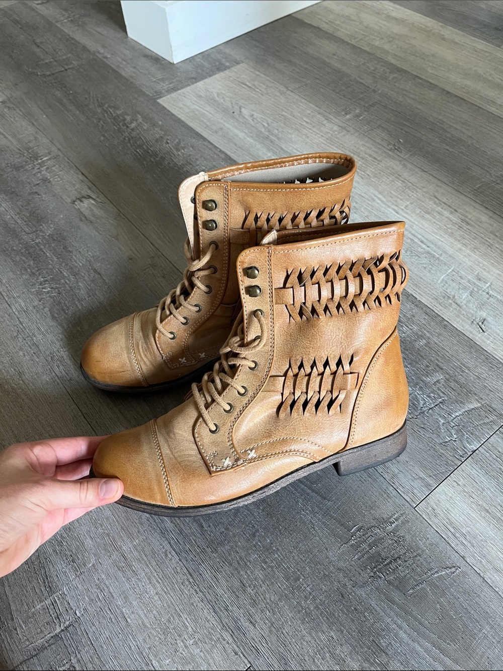 Rampage | Women’s Light Brown Lace Up Boots